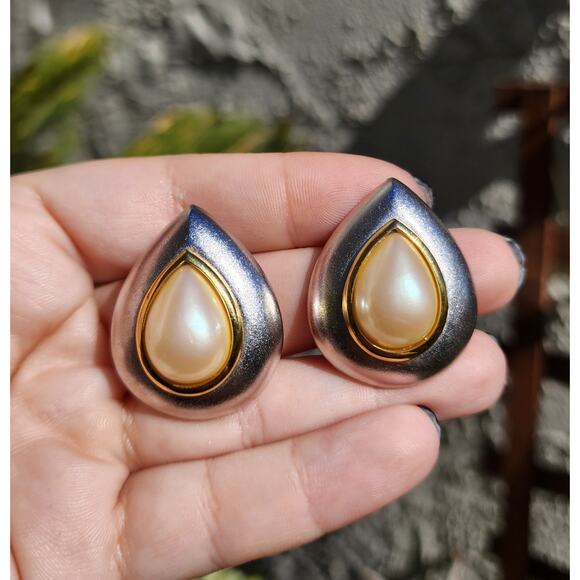 Vtg Yves Saint Laurent Earrings YSL 90s Runway Pearl Silver Teardrop Clip Ons - Picture 5 of 9